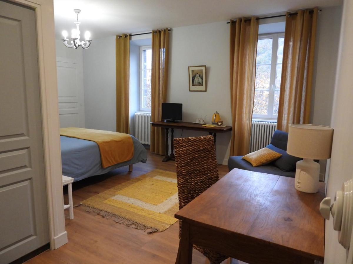 Le Figarelou Thiézac Exterior foto